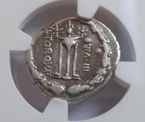 Romeinse Republiek. NGC Ch F 5/5-2/5 L.M.Torquatus c.65/58, Postzegels en Munten, Munten | Europa | Niet-Euromunten