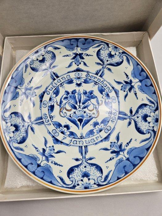 De Porceleyne Fles, Delft - Bord - Aardewerk - Juliana &, Antiek en Kunst, Antiek | Glas en Kristal