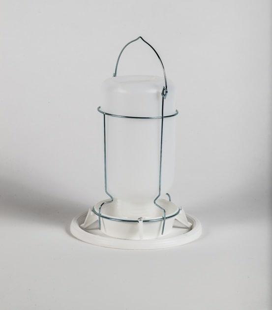 Flessenhouder plastic - Drinkfonteinen    - Voedersilo, Dieren en Toebehoren, Vogels | Toebehoren, Nieuw, Verzenden