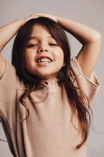Beja shortsleeve knit rose salmon Baje studio Maat 122, Kinderen en Baby's, Kinderkleding | Maat 122, Meisje, Nieuw, Ophalen of Verzenden