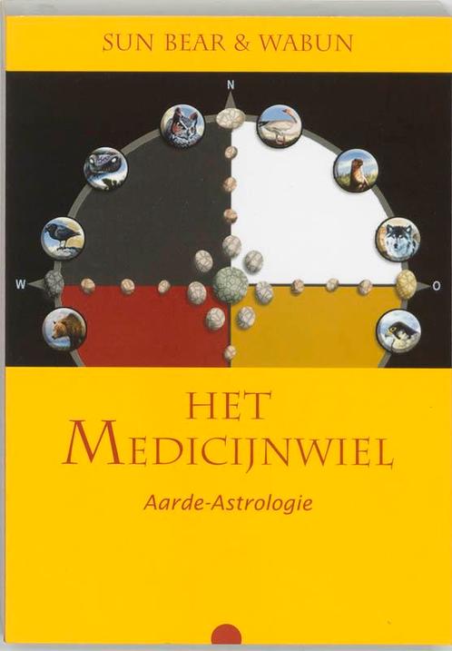 Het medicijnwiel 9789062717057 Sun Bear, Boeken, Esoterie en Spiritualiteit, Zo goed als nieuw, Verzenden