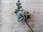 Corsage Roos CPR 902 Grijsblauw cream Maatwerk corsage, Hobby en Vrije tijd, Knutselen, Ophalen of Verzenden, Nieuw