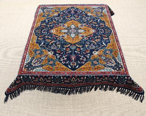 Smyrna tafelkleed Madras 3 (99 euro karpetten, Vloerkleden), Antiek en Kunst, Antiek | Kleden en Textiel, Ophalen of Verzenden
