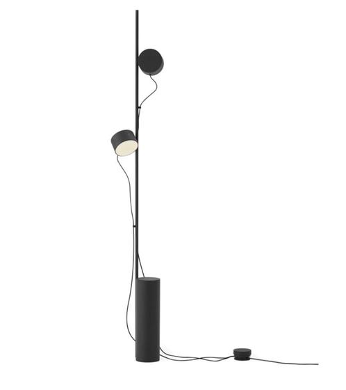 Muuto Post Floorlamp zwart 2x beschikbaar (nieuw) ca.-29%, Huis en Inrichting, Lampen | Vloerlampen, Nieuw, Metaal, Overige materialen
