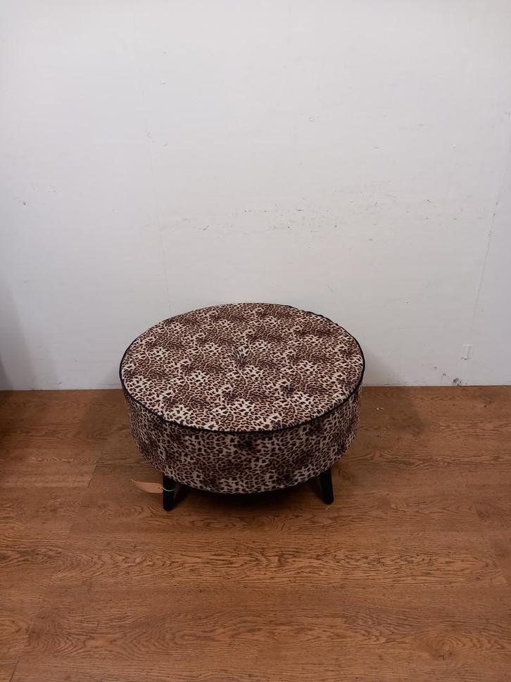 Nieuwe Poef Panterprint - P07 - Vintage/Café, Huis en Inrichting, Banken | Bankstellen, Ophalen