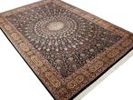 Tabriz Gombad met zijde - Tapijt - 301 cm - 202 cm, Huis en Inrichting, Nieuw