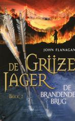 Boek: De Grijze Jager - De brandende brug - (als nieuw), Verzenden, Zo goed als nieuw