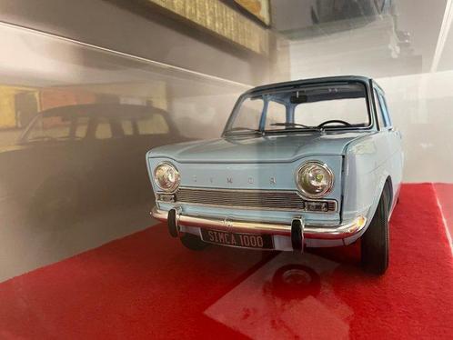 Eaglemoss 1:8 - Model sedan - Simca 1000, Hobby en Vrije tijd, Modelauto's | 1:5 tot 1:12