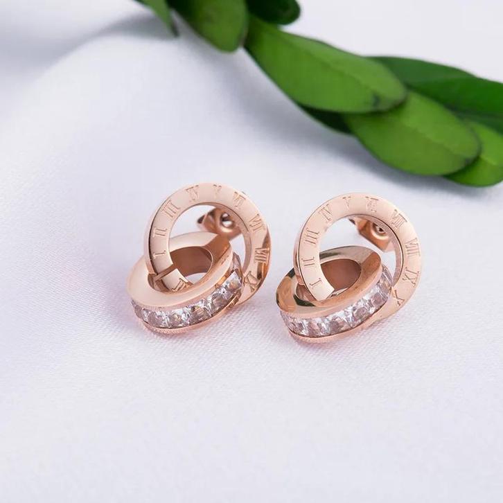 Schitterende AAA CZ Diameter Romeinse Cijfers Stud Oorbellen, Sieraden, Tassen en Uiterlijk, Oorbellen, Nieuw