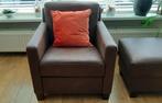 Leren fauteuil met houten poten - met hocker - bruin leer, Ophalen of Verzenden, Nieuw, Leer