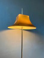 Willem Hagoort Space Age Floor Lamp with Beige Witch Hat Sha, Huis en Inrichting, Lampen | Vloerlampen, Ophalen of Verzenden, Nieuw