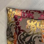 Osborne & Little - Set of 2 new pillows made of Osborne &