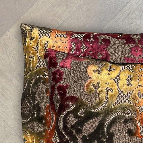 Osborne & Little - Set of 2 new pillows made of Osborne &, Antiek en Kunst, Kunst | Designobjecten