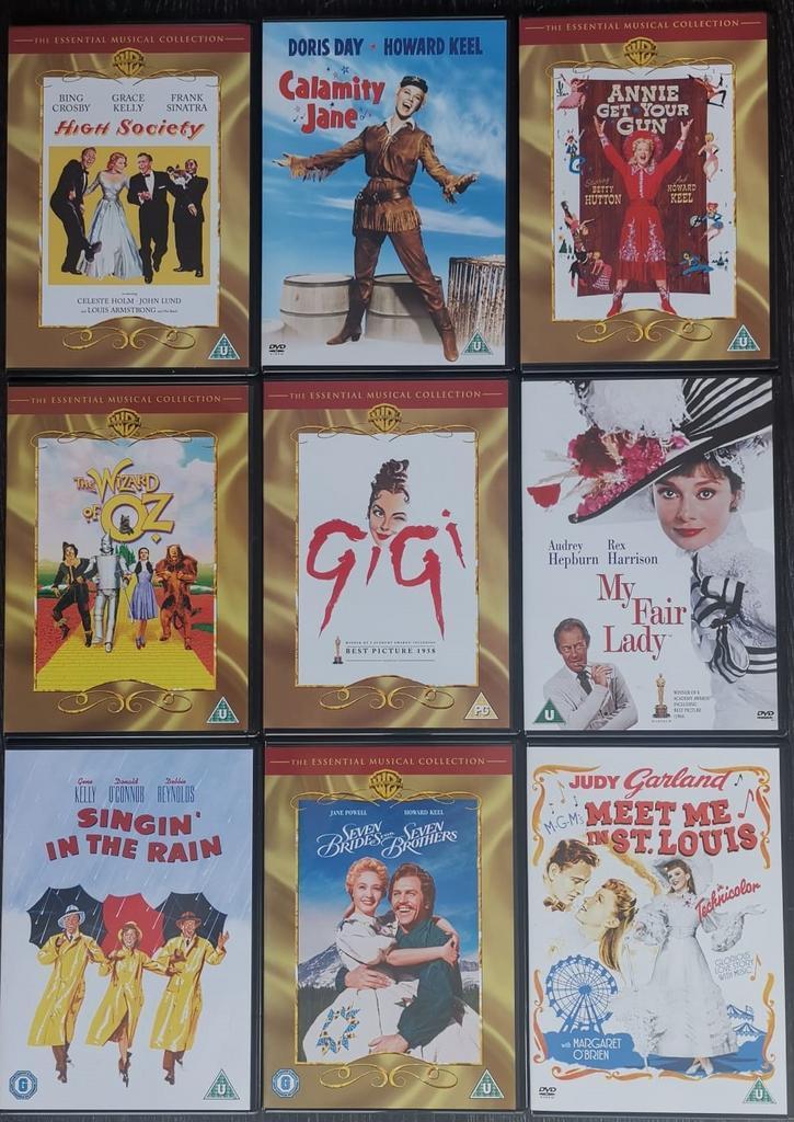 Essential Musicals (9 disc)    Gratis verzenden, Cd's en Dvd's, Dvd's | Tv en Series, Zo goed als nieuw, Boxset, Overige genres
