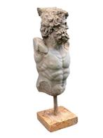 Figuur - Dorso Menelao e retro Leone 41 cm h - Gegoten steen, Antiek en Kunst, Antiek | Keramiek en Aardewerk