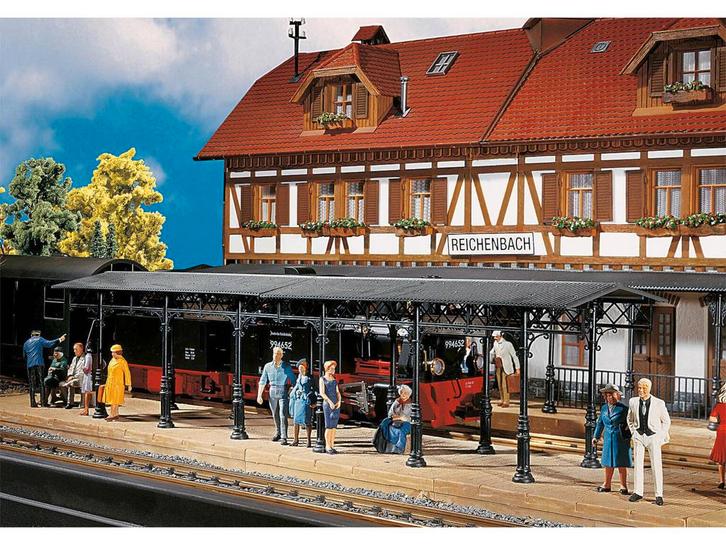 POLA 330908  Überdachter Bahnsteig (Stations, Gebouwen), Hobby en Vrije tijd, Modelbouw | Figuren en Diorama's, Nieuw, Ophalen of Verzenden