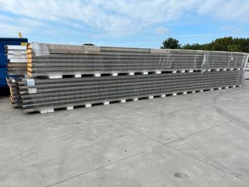 DAKPANEEL 100mm B-keus Sandwichpaneel zwart beschikbaar voor biedingen