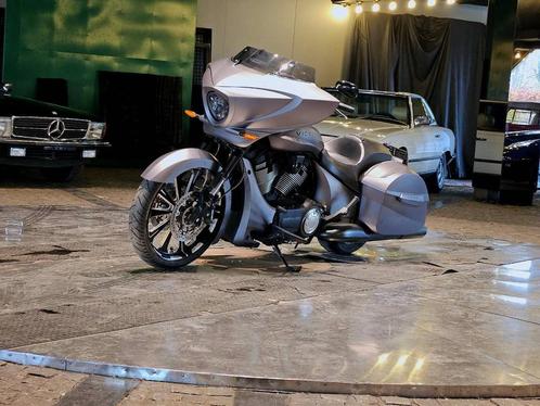 Veiling: Victory Magnum X-1 (one of 300 limited) Benzine 201, Motoren, Motoren | Overige merken, Chopper, Ophalen