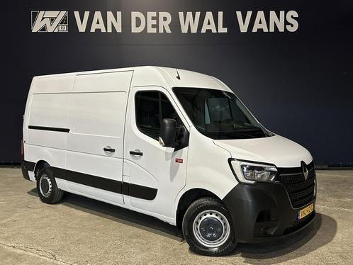 Renault Master 2.3 dCi 136pk L2H2 Euro6 Airco | Camera | Nav, Auto's, Renault, Dealer onderhouden, Lease, Zwart, Handgeschakeld