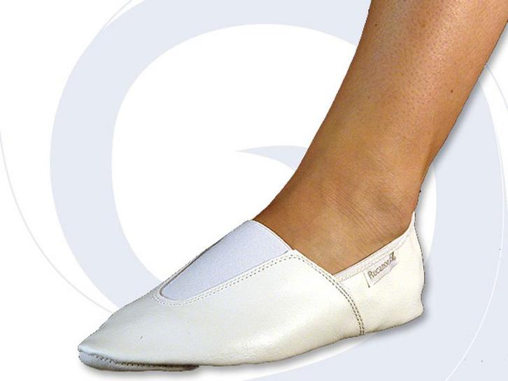 TT-gymnastics turnschoen zwart en wit, Sport en Fitness, Turnen, Turnschoenen, Wit, Nieuw, Kindermaat 122 t/m 140