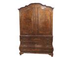 Een George II wortelnoten gefineerd kabinet, Engeland
