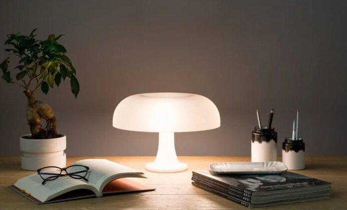 Artemide - Giancarlo Mattioli - Lamp - Nessino - BLOED, Antiek en Kunst, Antiek | Lampen