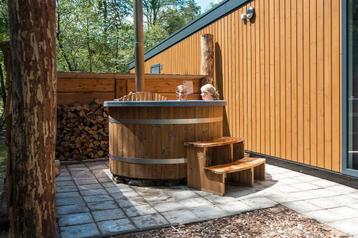 Houtgestookte hottubs | Thermowood | Tuin | Bad | Hot tub