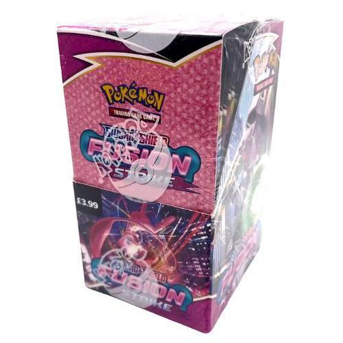 Pokémon - Fusion Strike Booster Box (Half: 18 Packs), Hobby en Vrije tijd, Verzamelkaartspellen | Pokémon, Boosterbox, Nieuw
