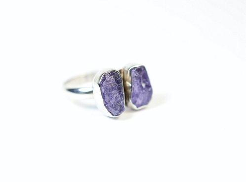Tanzaniet Ring / rauw / nieuw- 4.18 g - (1), Verzamelen, Mineralen en Fossielen