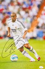 Real Madrid - Voetbal - Roberto Carlos - Signed Poster 28 X, Verzamelen, Overige Verzamelen, Nieuw