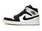 Air Jordan 1 Mid SE Diamond Shorts - Maat 42 EU, Ophalen of Verzenden, Nieuw, Jordan