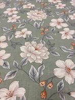 Elegante en delicate groene achtergrondstof met witte