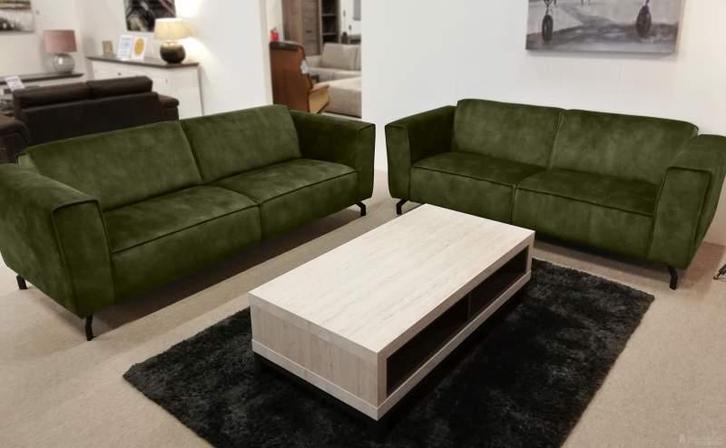 Bankstel Wolvega - rechte banken - Groen, Huis en Inrichting, Banken | Bankstellen, Nieuw, Stof