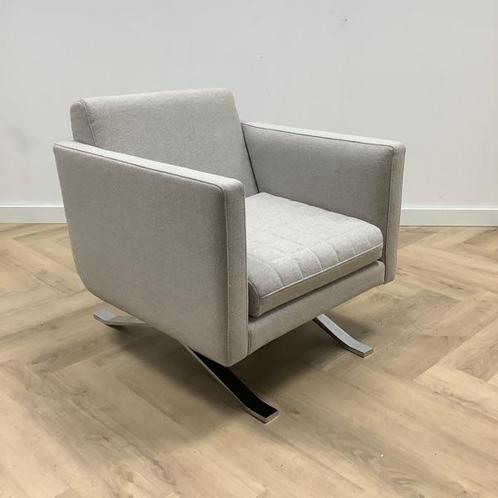 Design Fauteuil Kylian van Palau , cremewit - chroom, Huis en Inrichting, Fauteuils, Gebruikt, Stof, Ophalen of Verzenden