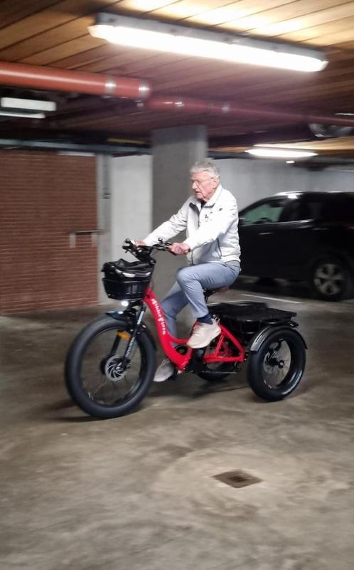 Driewieler trike electrisch 750 of 1000wh oerdegelijk veilig, Fietsen en Brommers, Fietsen | Driewielers, Verstelbare zitting