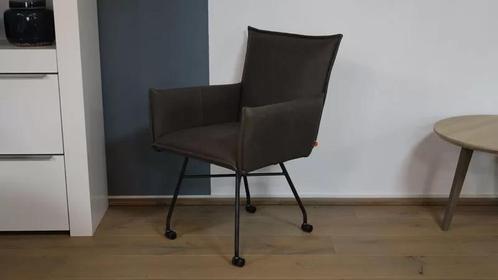 Eetkamerstoel Jess Sanne  met wielen en arm, Huis en Inrichting, Stoelen, Zo goed als nieuw, Leer, Ophalen of Verzenden