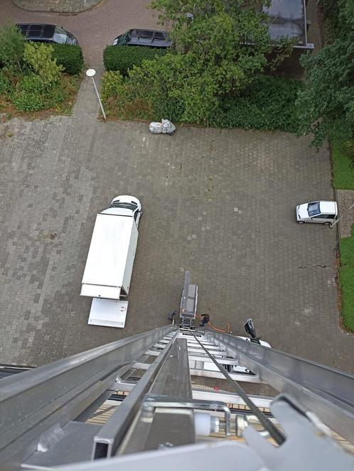GOEDKOPE VERHUISSERVICE VERHUIZER OOSTZAAN VERHUISBEDRIJF, Diensten en Vakmensen, Verhuizers en Opslag, Bedrijfsverhuizingen, Opslag