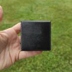 Shungiet Kubus - Breedte: 5.5 cm- 370 g - (1), Verzamelen, Mineralen en Fossielen