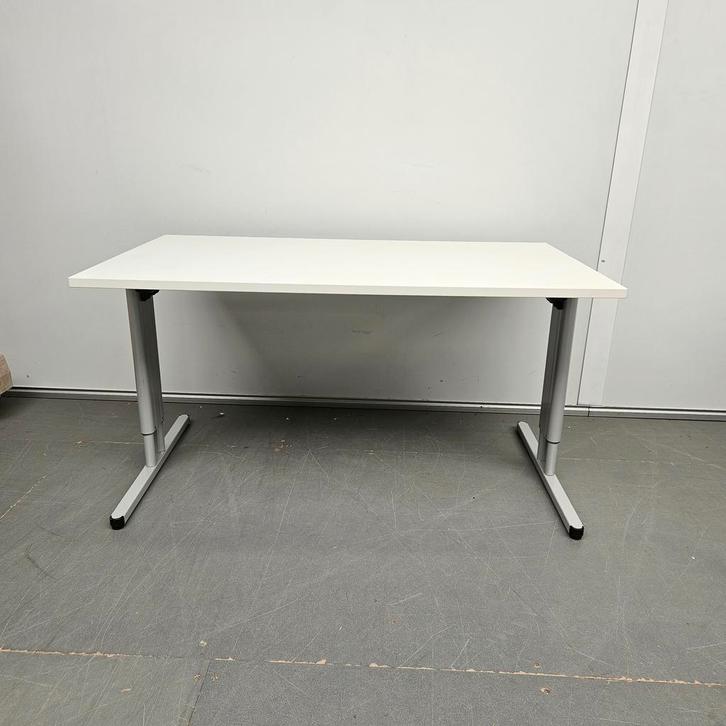 Eromes bureau NIEUW blad - 140x80 cm, Huis en Inrichting, Bureaus, Ophalen of Verzenden