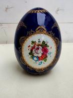 ander Ei - Elegante uovo in porcellana di Limoges dipinto a, Antiek en Kunst, Antiek | Glas en Kristal