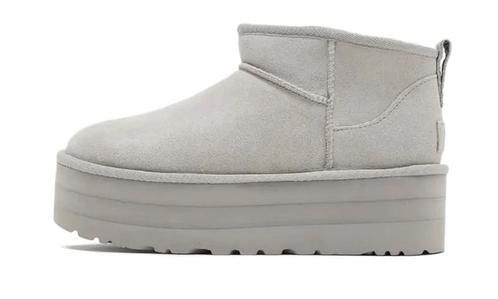 UGG Classic Ultra Mini Platform Boot Seal - maat 38, Kleding | Dames, Schoenen, Sneakers of Gympen, Nieuw, Verzenden