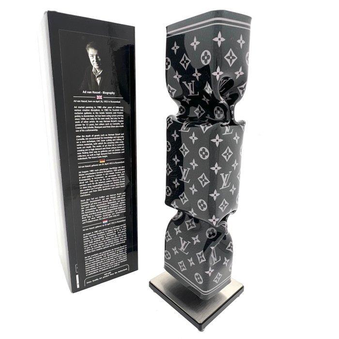 Ad van Hassel (1953) - Homage to Louis Vuitton, Antiek en Kunst, Kunst | Designobjecten