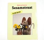 Sesamstraat in de lente 9789029097543 Oostrum, Boeken, Verzenden, Zo goed als nieuw, Oostrum