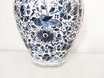 Delft, Plateelbakkerij - dekselvaas - Vogel en bloemen -, Antiek en Kunst, Antiek | Glas en Kristal