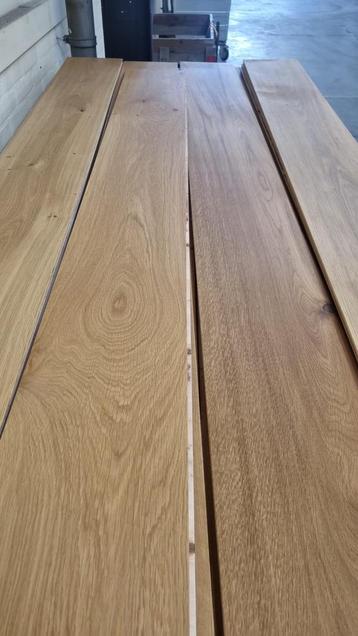 Restpartij 82 m2 eiken multiplank, behandeld beschikbaar voor biedingen