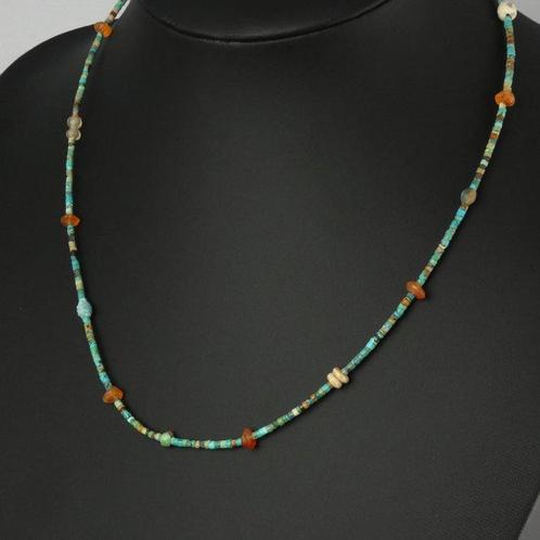 Oude Egypte, late periode Halsketting met semi-edelstenen, Sieraden, Tassen en Uiterlijk, Antieke sieraden