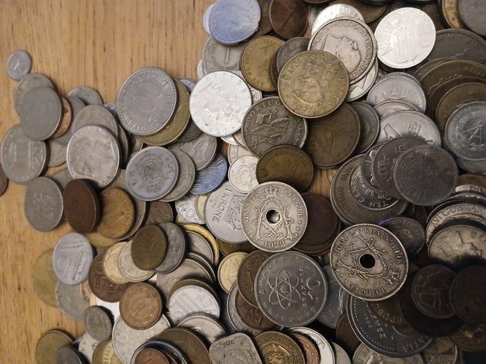 Wereld. 7,5 kg wereldmunten. 1901 tot 2000+ (Zonder, Postzegels en Munten, Munten | Europa | Niet-Euromunten