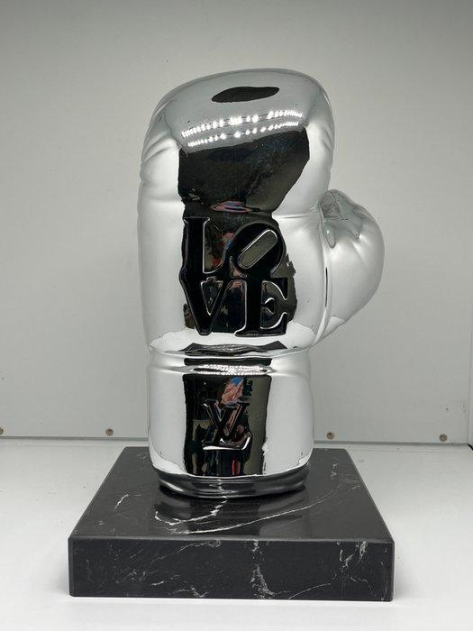 Naor - Gant boxe Louis Vuitton, Antiek en Kunst, Kunst | Designobjecten