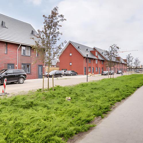 Ruime tussenwoning met tuin in Waalwijk gevonden in Waalwijk, Huizen en Kamers, Huizen te huur, Direct bij eigenaar