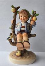 Goebel - Beeldje - Apfelbaumjunge - TMK6 - Porselein